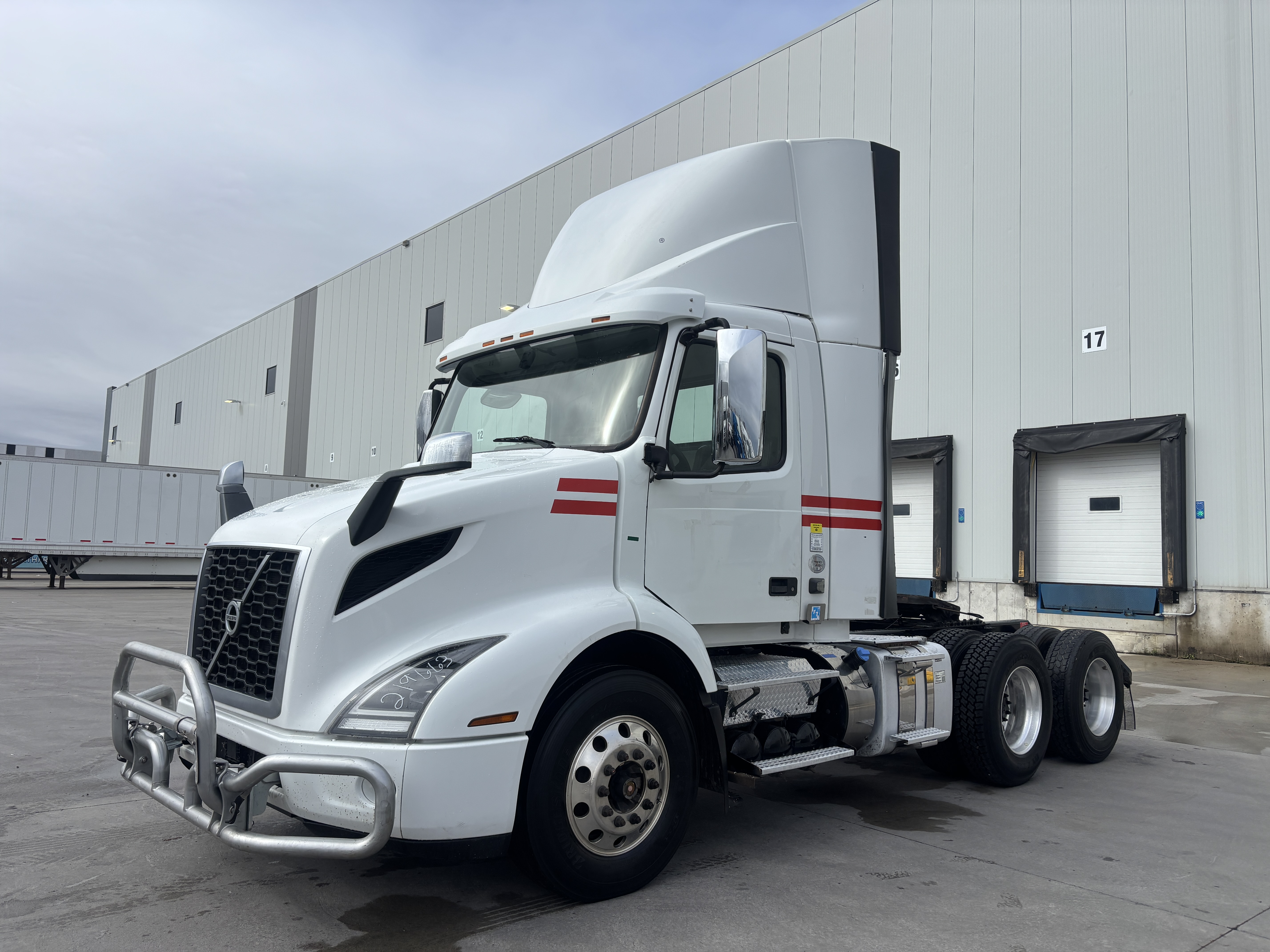 2020 Volvo VNL